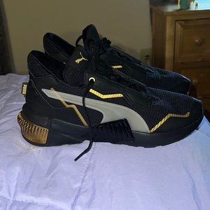 EVERYTHING HAS TO GO!! 🛍️